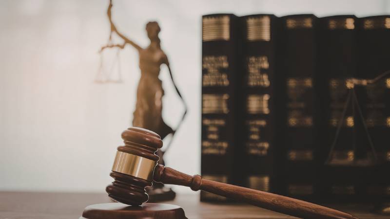 تحول المرافق الصحية الحكومية إلى شركة الصحة القابضة وأثره على مستحقات الممارس الصحي المستقيل الخاضع لنظام الخدمة المدنية 